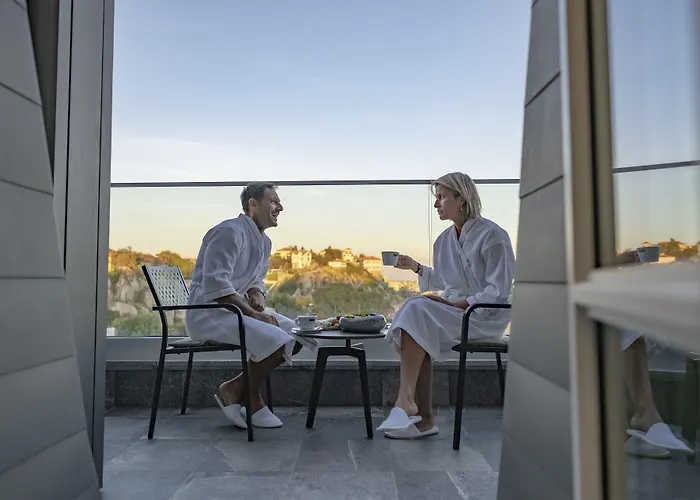 Vizualiza By Hmg Hotel 5*